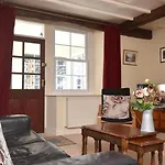 3 Bed In Oc-sz421 * Threlkeld