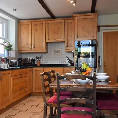 3 Bed In Sz421 Holiday home *